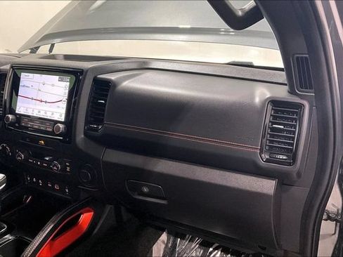 Used 2023 Nissan Frontier PRO-4X AWD/4WD image 33
