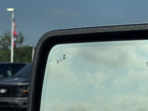 New 2024 Ford F150 Lightning Lariat image 29