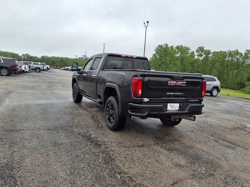 Used 2021 GMC Sierra 2500 Denali w/ Denali Black Diamond Edition AWD/4WD image 27
