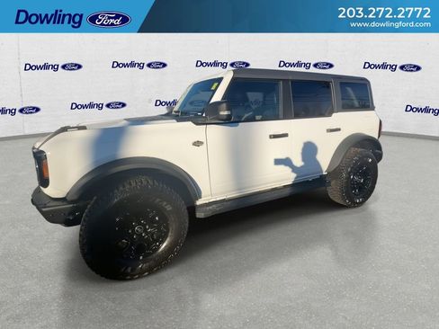 Used 2024 Ford Bronco Wildtrak image 7
