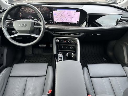 Certified 2025 Audi Q5 Premium Plus w/ Premium Plus image 16