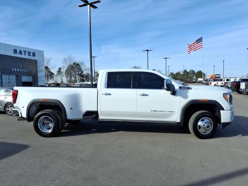 Used 2021 GMC Sierra 3500 Denali w/ Denali Ultimate Package image 2