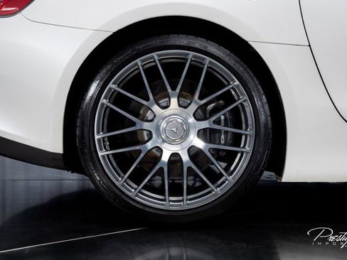 Used 2018 Mercedes-Benz AMG GT Roadster image 28