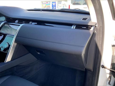 Used 2020 Land Rover Discovery Sport Standard image 18