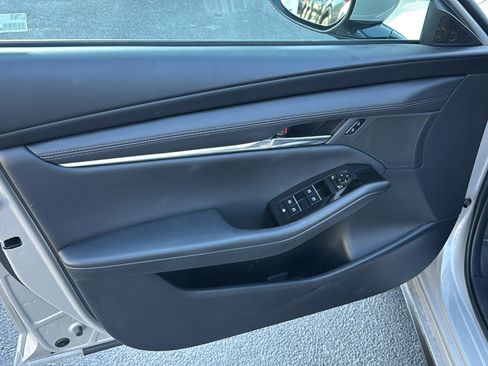 Certified 2025 MAZDA MAZDA3 s image 10