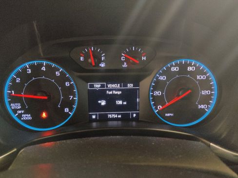 Used 2021 Chevrolet Equinox LS FWD image 23