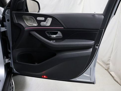 Certified 2026 Mercedes-Benz GLS 450 4MATIC image 37