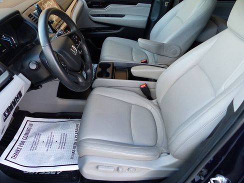 Used 2024 Honda Odyssey Touring image 17