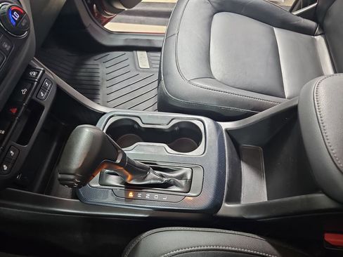 Used 2018 Chevrolet Colorado Z71 AWD/4WD image 29