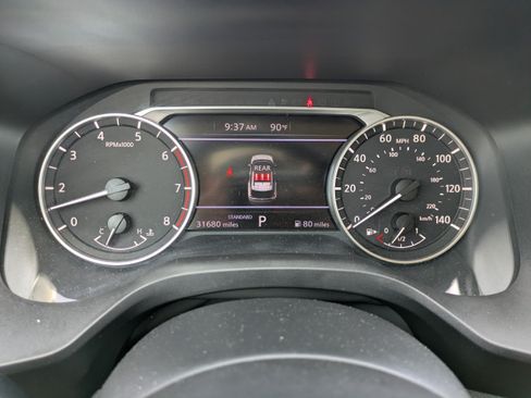 Used 2023 Nissan Rogue SV FWD image 24