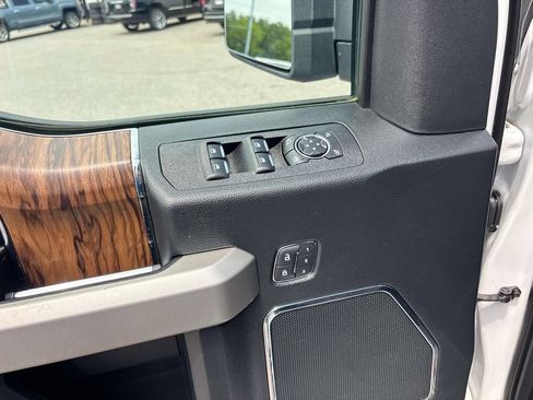 Used 2020 Ford F150 Lariat w/ Equipment Group 502A Luxury AWD/4WD image 19