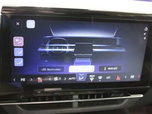 New 2026 Lincoln Nautilus Premier AWD/4WD image 47