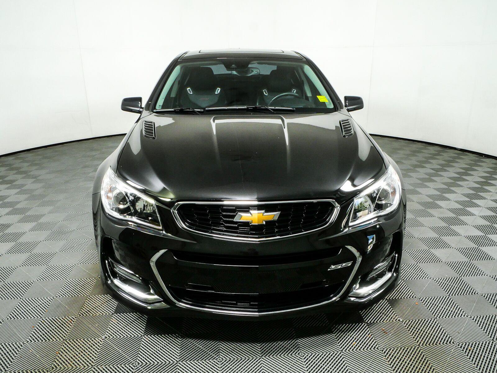 Used 2017 Chevrolet SS RWD image 28