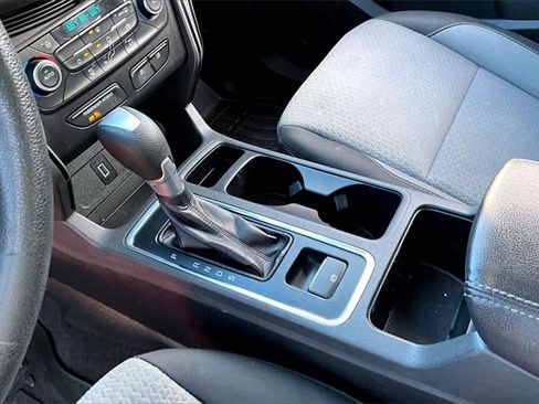 Used 2017 Ford Escape SE image 15