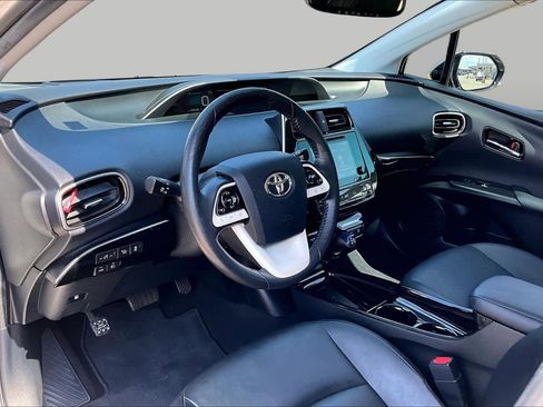 Used 2017 Toyota Prius Four w/ Advanced Technology Package FWD image 17