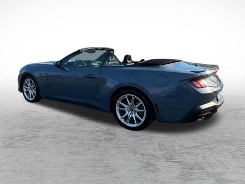 Used 2025 Ford Mustang GT Premium image 7