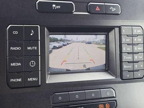 Used 2017 Ford F250 XL w/ STX Appearance Package AWD/4WD image 21