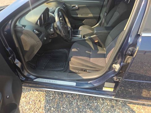 Used 2010 Chevrolet Malibu LT FWD image 11