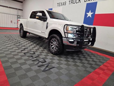 Used 2020 Ford F250 Lariat w/ Lariat Ultimate Package AWD/4WD image 23