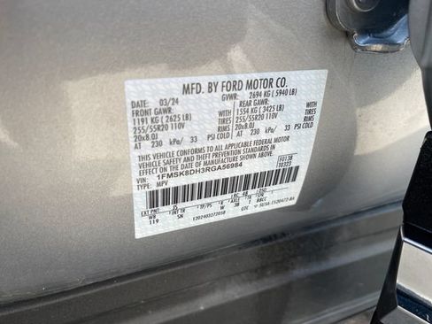 Used 2024 Ford Explorer XLT w/ Equipment Group 202A AWD/4WD image 23