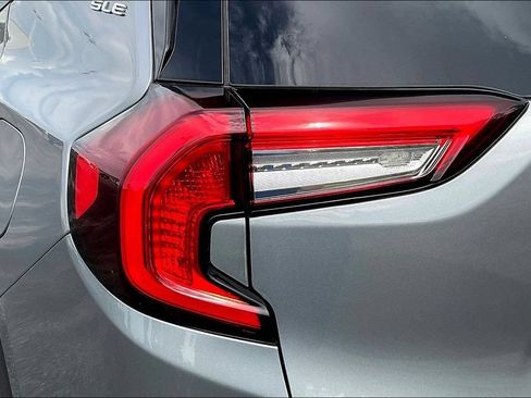 Used 2024 GMC Terrain SLE FWD image 27