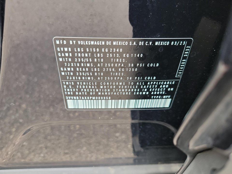 Certified 2023 Volkswagen Tiguan SE w/ Panoramic Sunroof Package FWD image 35