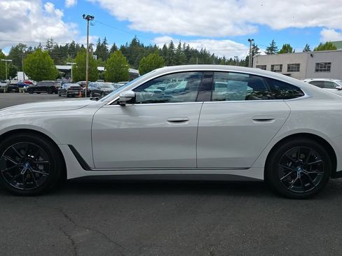 Used 2023 BMW i4 eDrive40 w/ Premium Package RWD image 7
