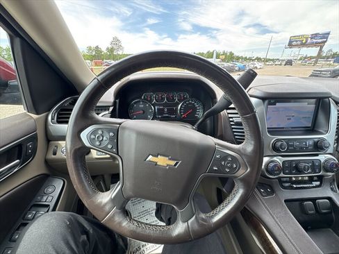 Used 2016 Chevrolet Suburban LT AWD/4WD image 12