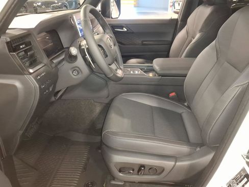 New 2026 Lexus GX 550 AWD/4WD image 5