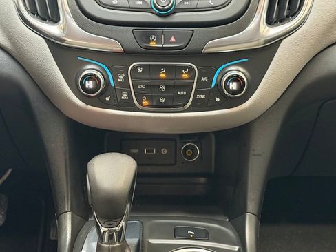 Used 2022 Chevrolet Equinox LT image 14