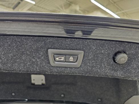 Used 2018 BMW 530e image 15