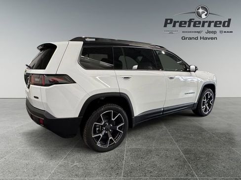 New 2026 Jeep Cherokee Overland image 17