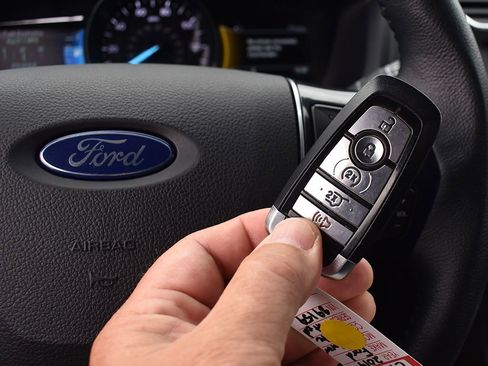 Used 2019 Ford Explorer Limited w/ Ford Safe & Smart Package AWD/4WD image 12