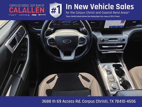 Used 2022 Ford Explorer XLT AWD/4WD image 24