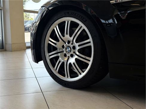 Used 2013 BMW M3 Convertible RWD image 9