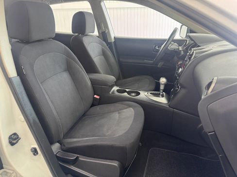 Used 2011 Nissan Rogue S image 10