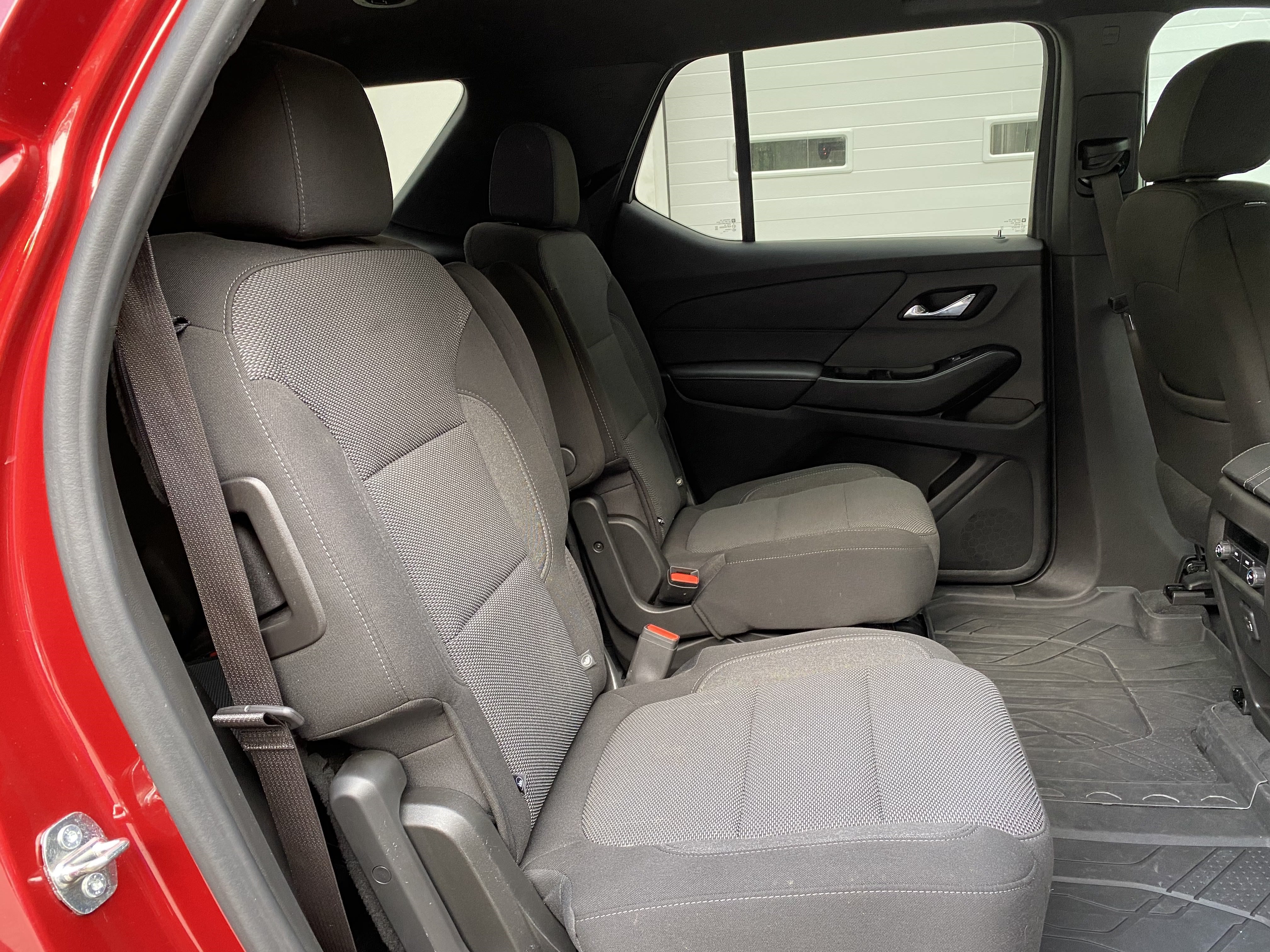 Used 2023 Chevrolet Traverse LT FWD image 35