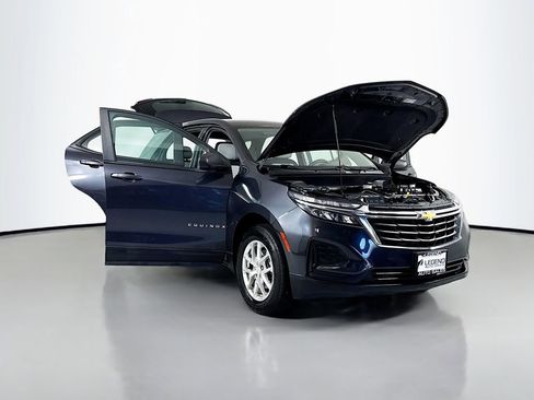 Used 2022 Chevrolet Equinox LS AWD/4WD image 24