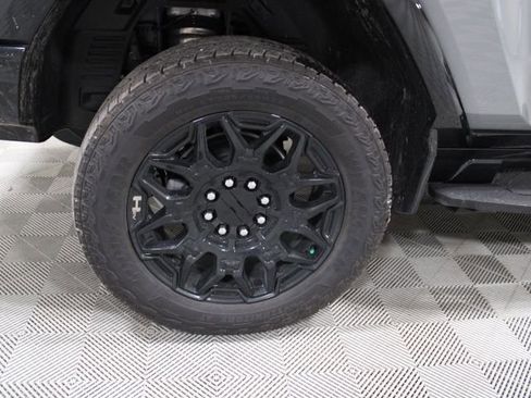 New 2025 GMC Hummer EV 2X image 45