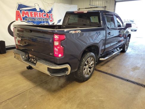 Used 2021 Chevrolet Silverado 1500 LT AWD/4WD image 7