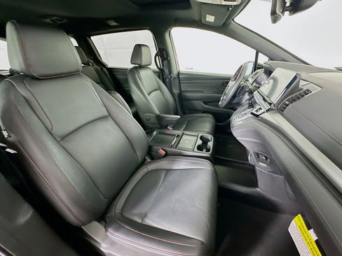 Used 2025 Honda Odyssey Sport-L image 33