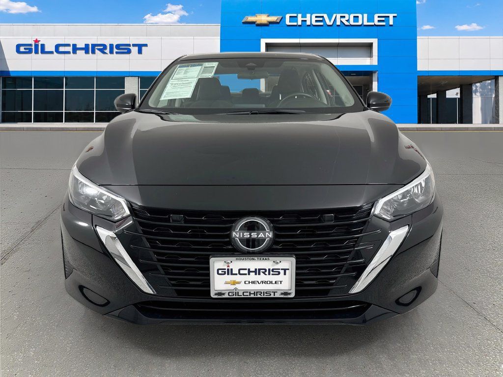Used 2025 Nissan Sentra S FWD image 2
