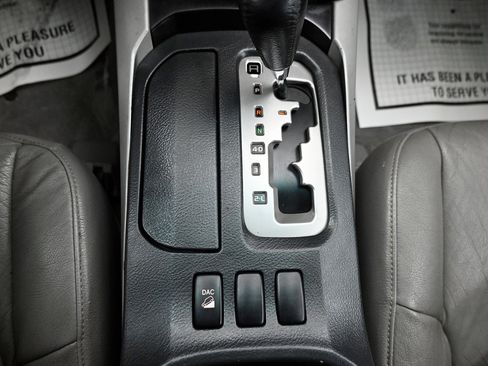 Used 2005 Toyota 4Runner SR5 image 12