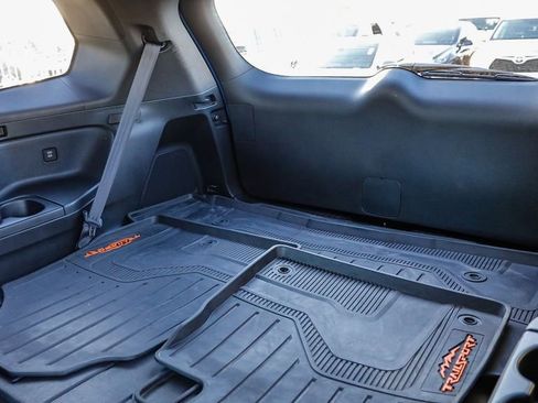 Used 2024 Honda Pilot TrailSport image 24