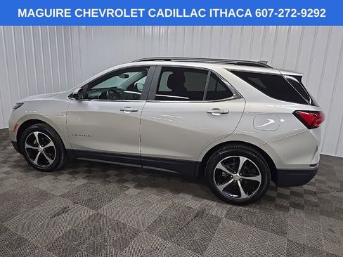 Used 2022 Chevrolet Equinox LT AWD/4WD image 4