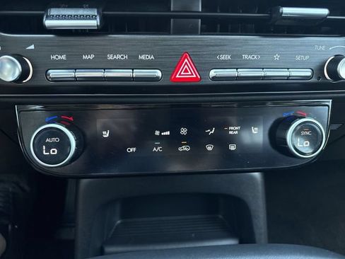 Used 2026 Hyundai Palisade SEL AWD/4WD image 19