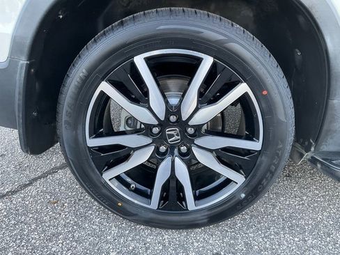 Used 2019 Honda Pilot Touring image 28