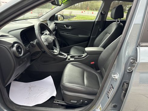 Used 2022 Hyundai Kona Limited image 12