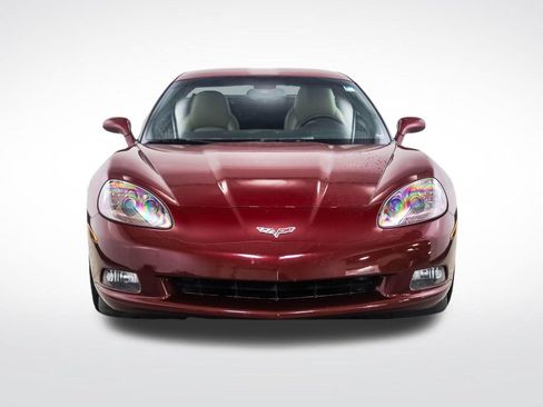 Used 2006 Chevrolet Corvette Coupe w/ Preferred Equipment Group RWD image 8