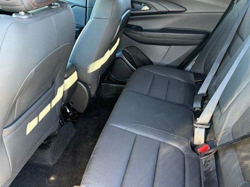 Used 2023 Chevrolet TrailBlazer RS w/ Convenience Package image 17